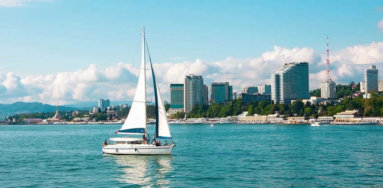 Проверка документов и контракта на жилье